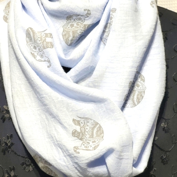 Elephant Infinity Scarf - Picture 4 of 9
